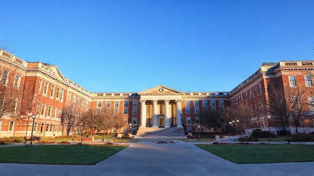 image highlighting the debate over whether law schools must fail at least one student every term